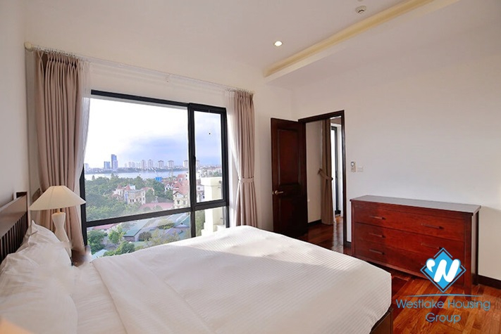 High-class 4 bedrooms apartment for lease in Dang Thai Mai st, Tay Ho