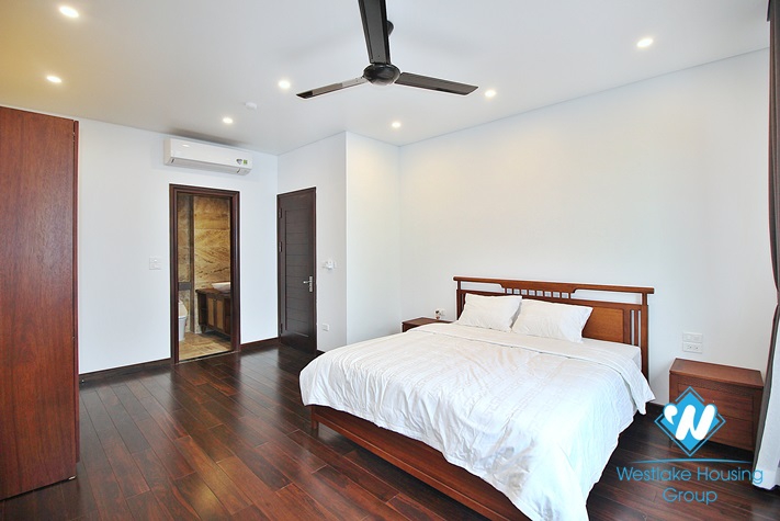 A brand new three bedrooms apartment for lease in Dang Thai Mai st, Tay Ho