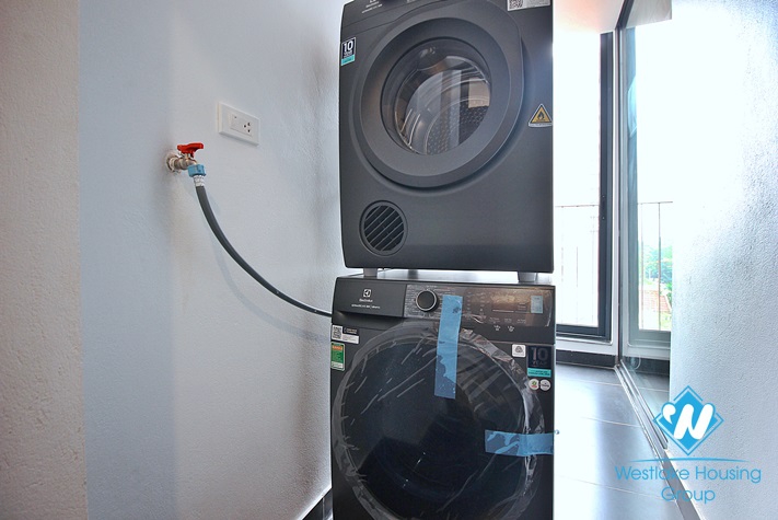 A brand new three bedrooms apartment for lease in Dang Thai Mai st, Tay Ho