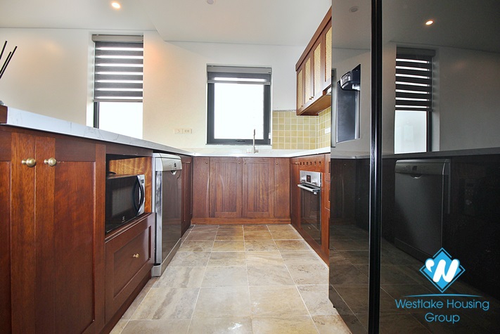 A brand new three bedrooms apartment for lease in Dang Thai Mai st, Tay Ho