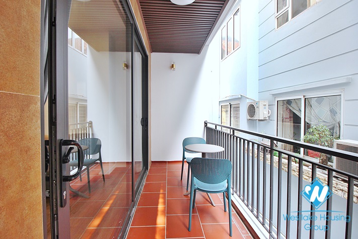 One bedroom apartment for rent in Dang Thai Mai , Tay Ho , Ha Noi 