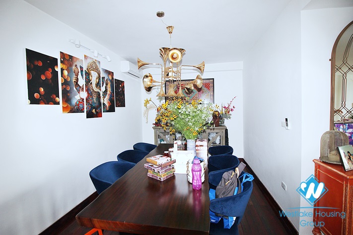 Lake view duplex 4 beds apartment for lease in Quang Khanh st, Tay Ho