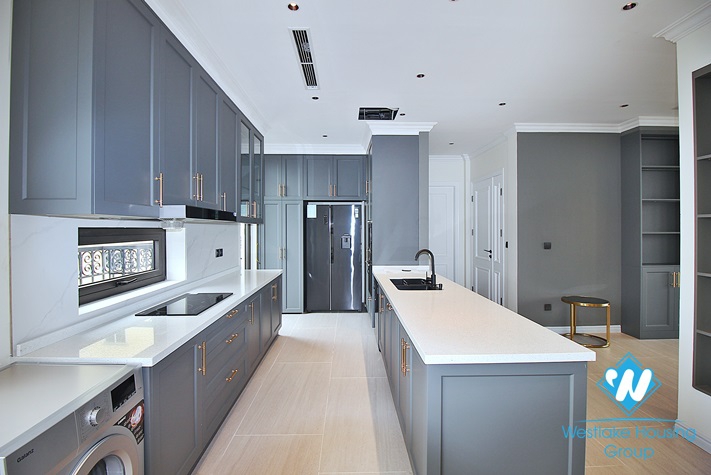 Spacious and brand new 4 beds apartment for lease in To Ngoc Van st, Tay Ho