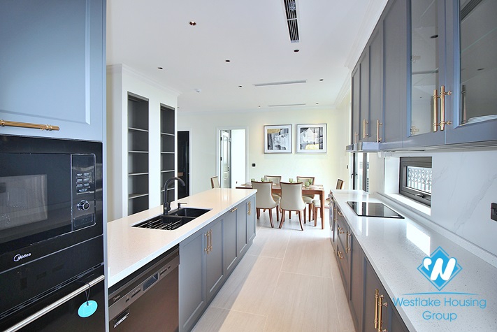 Spacious and brand new 4 beds apartment for lease in To Ngoc Van st, Tay Ho