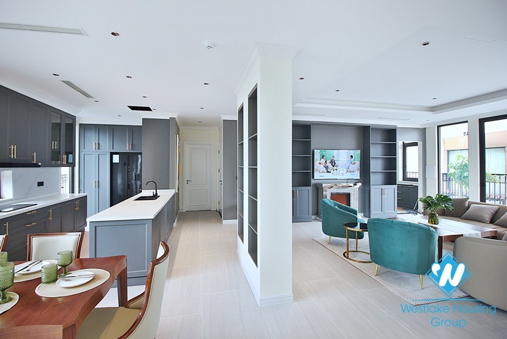 Spacious and brand new 4 beds apartment for lease in To Ngoc Van st, Tay Ho