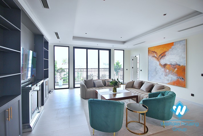 Spacious and brand new 4 beds apartment for lease in To Ngoc Van st, Tay Ho