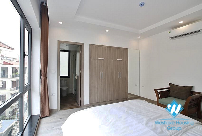 Bright & modern one bedroom apartment for rent on Hoang Quoc Viet