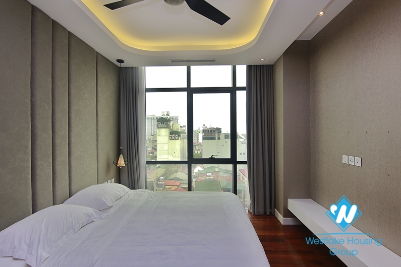 A gorgeously luxury and modern penthouse for rent in Hoan Kiem District