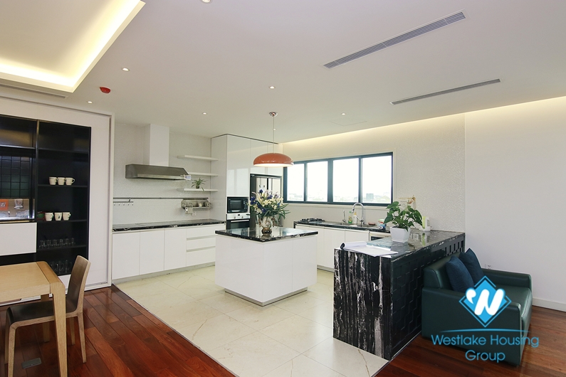 A gorgeously luxury and modern penthouse for rent in Hoan Kiem District