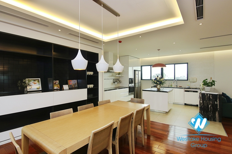 A gorgeously luxury and modern penthouse for rent in Hoan Kiem District