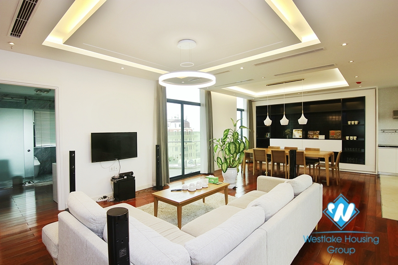 A gorgeously luxury and modern penthouse for rent in Hoan Kiem District