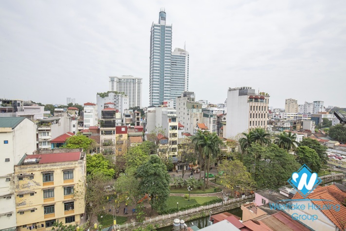 One bedroom bright apartment for rent in Truc Bach street , Ba Dinh district.