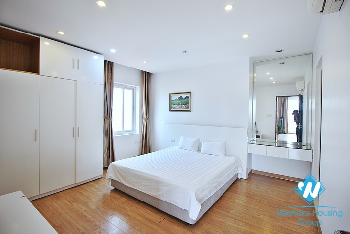 Nice apartment for rent near West lake, full furnished with large balcony