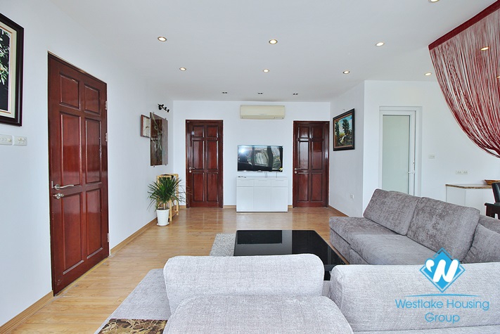 Nice apartment for rent near West lake, full furnished with large balcony