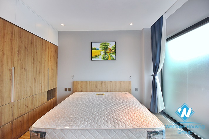 A lovely two bedroom apartment for lease in Nghi Tam st, Tay Ho