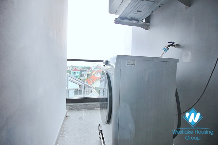 Brand new and morden 2 beds aparment for rent in Nghi Tam st, Tay Ho