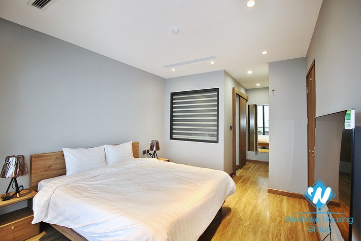 Brand new and morden 2 beds aparment for rent in Nghi Tam st, Tay Ho