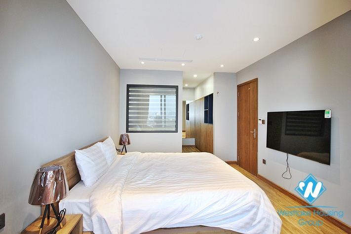 Brand new and morden 2 beds aparment for rent in Nghi Tam st, Tay Ho