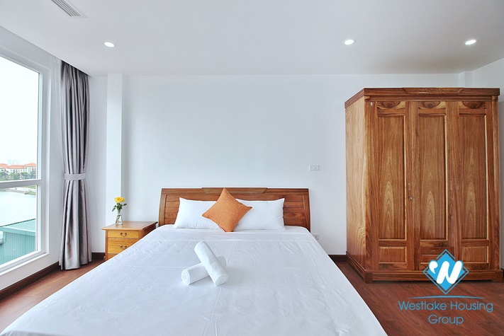 Lake view and bright 2 bedrooms apartment for rent in Xom Chua, Dang Thai Mai, Tay Ho