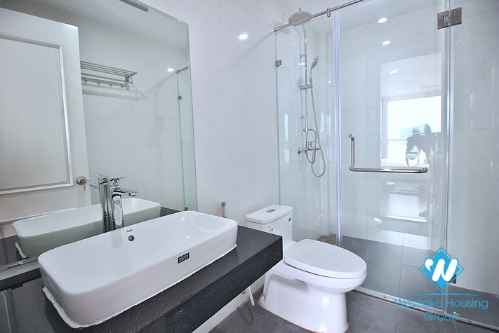 Lake view and bright 2 bedrooms apartment for rent in Xom Chua, Dang Thai Mai, Tay Ho