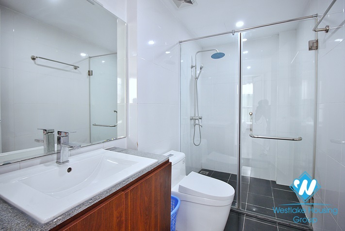 Lake view 2 bedroom apartment for rent in Tay ho, Dang thai mai