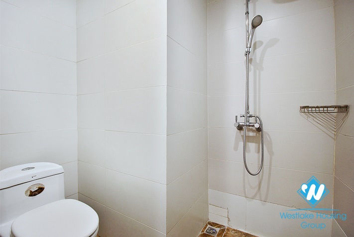 Large 02 bedrooms apartment for rent in Nhat Chieu st, Tay Ho District 