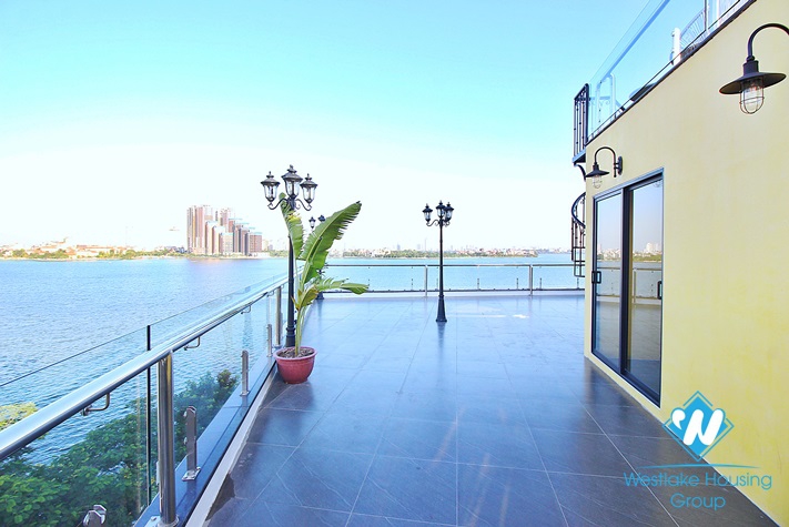 Lake view and brand new 2 beds apartment for rent in Ve Ho st, Tay Ho