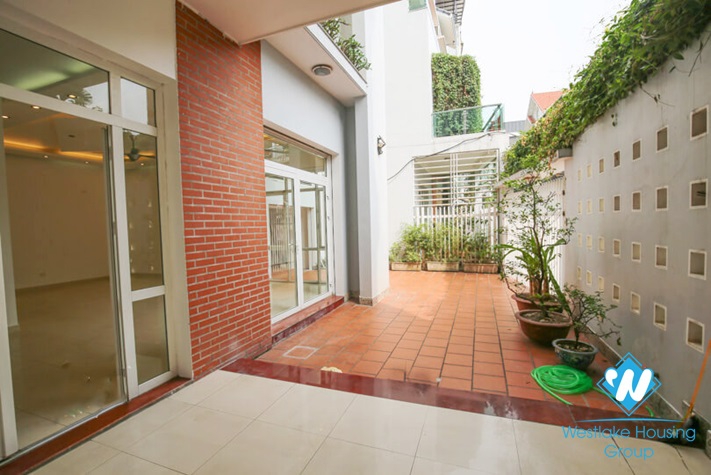 Unfurnished house for rent close to West lake side, Tay Ho