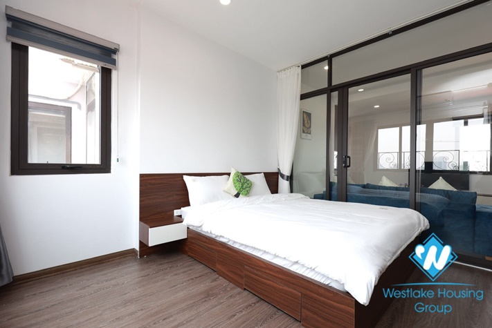 Nice 2 bedroom apartment for rent in Trinh Cong Son street, Tay Ho district.