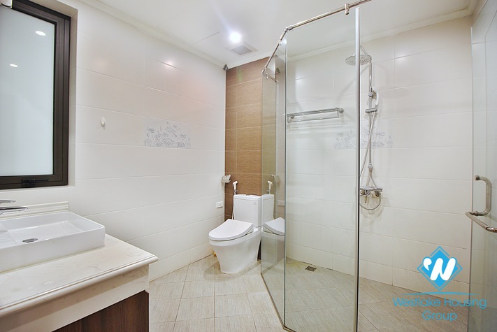 Spacious and lake view 2beds apartment for rent in Vu Mien st, Tay Ho