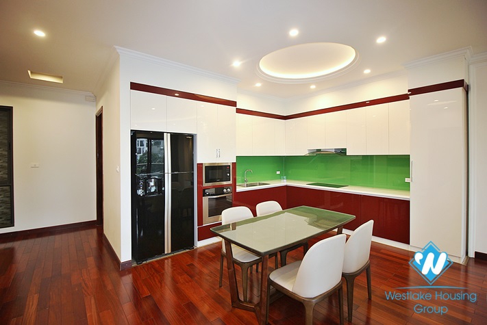 Spacious and lake view 2beds apartment for rent in Vu Mien st, Tay Ho