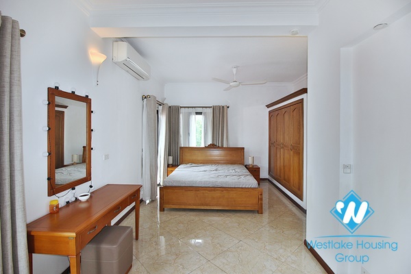 Spacious 3 bedroom apartment for rent in Dang thai mai, Tay ho