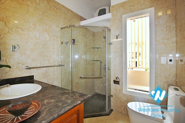 Spacious 3 bedroom apartment for rent in Dang thai mai, Tay ho