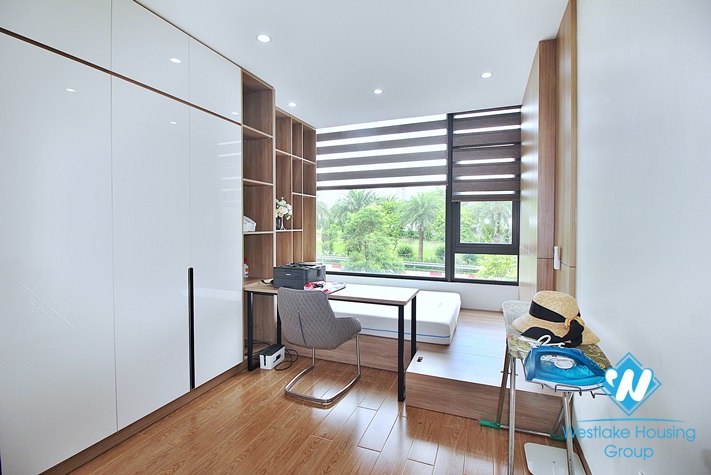 Morden 4 bedrooms house for rent in Lac Long Quan, Tay Ho