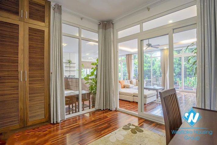 A giant four bedrooms apartment for rent in Au Co st, Tay Ho