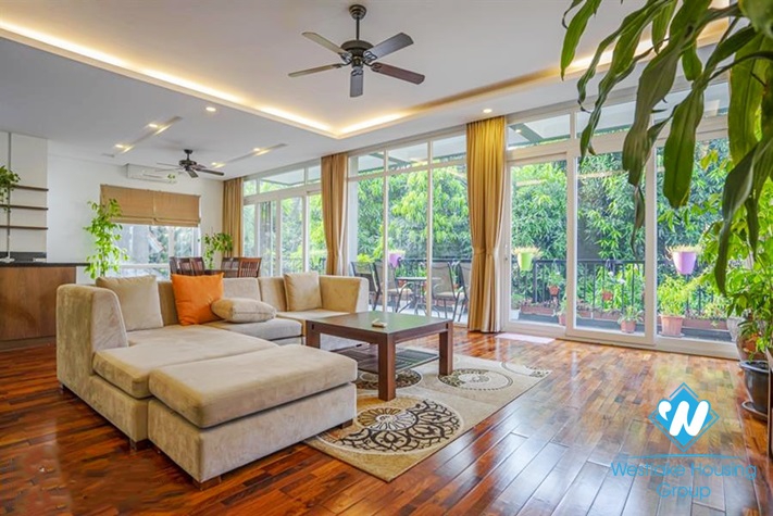 A giant four bedrooms apartment for rent in Au Co st, Tay Ho