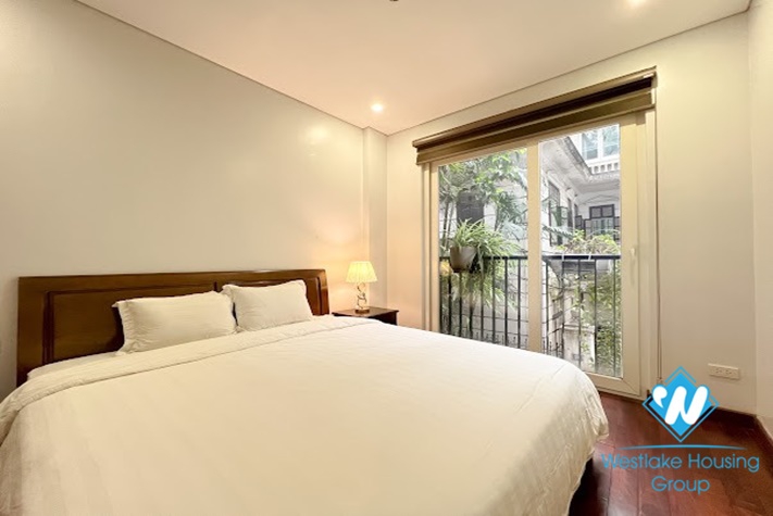 One bedroom bright apartment for rent Kim Ma st,Ba Dinh district 