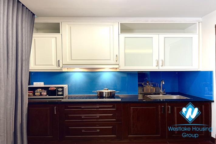 Studio bright apartment for rent in Kim Ma st,Ba Dinh district.