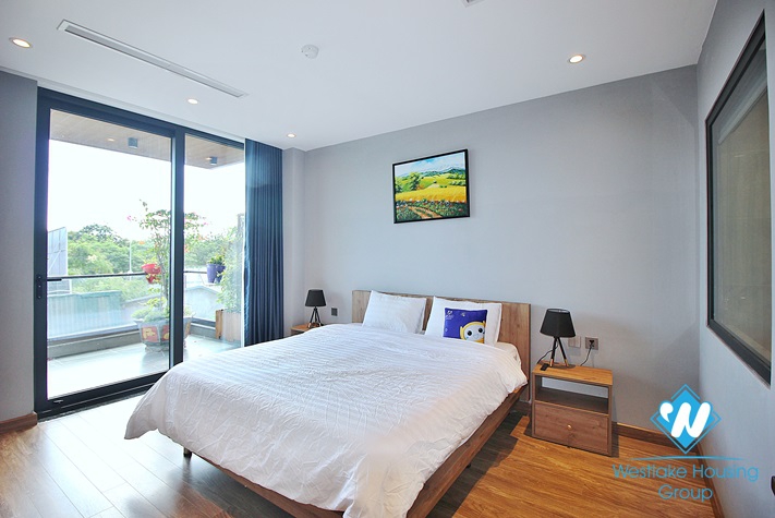 A cutie 2 bedrooms apartment for rent in Nghi Tam st, Tay Ho