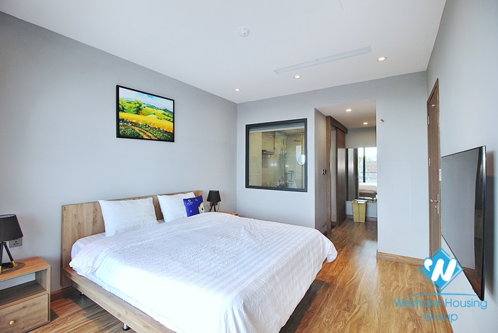 A cutie 2 bedrooms apartment for rent in Nghi Tam st, Tay Ho