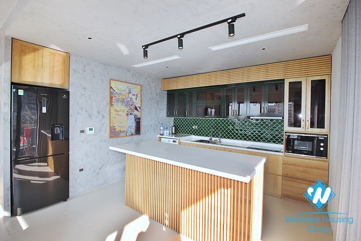 Spacious 2 bedroom aparment with lakeview for rent in Tay Ho area.