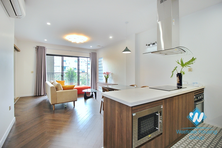 Lake view and brand new 1 bedroom and 1 working room for rent in Tay Ho, Ha Noi