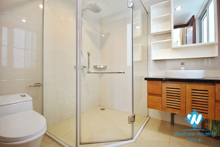 High-end and lake view 2 bedroms apartment for rent in Quang Khanh, Tay Ho