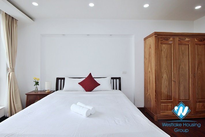Brightly 2 bedrooms apartment for rent in Xom Chua, Dang Thai Mai, Tay Ho