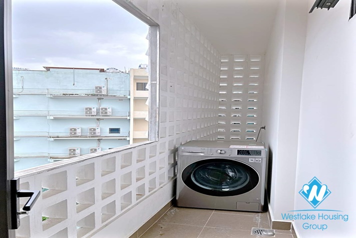 Nice 2 bedrooms for rent in Xuan La st, Tay Ho District 