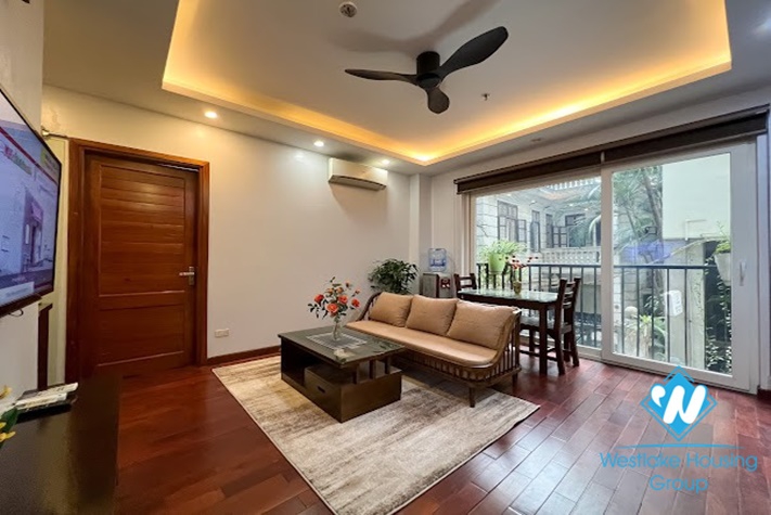 One bedroom bright apartment for rent Kim Ma st,Ba Dinh district 