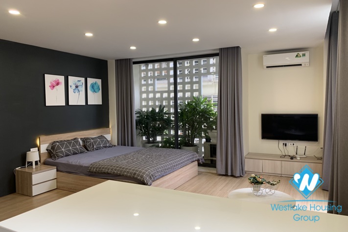 Nice studio for rent in Ong Ich Khiem st, Ba Dinh district .