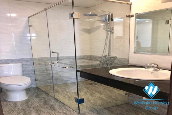 Nice studio for rent in Nghi Tam st, Tay Ho district.