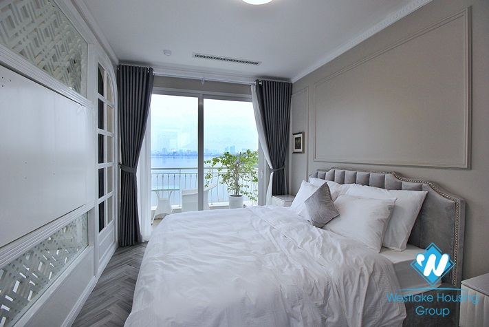Lake view and brand new 2beds apartment for rent in Xuan Dieu, Tay Ho