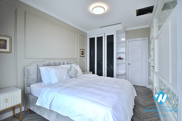 Lake view and brand new 2beds apartment for rent in Xuan Dieu, Tay Ho